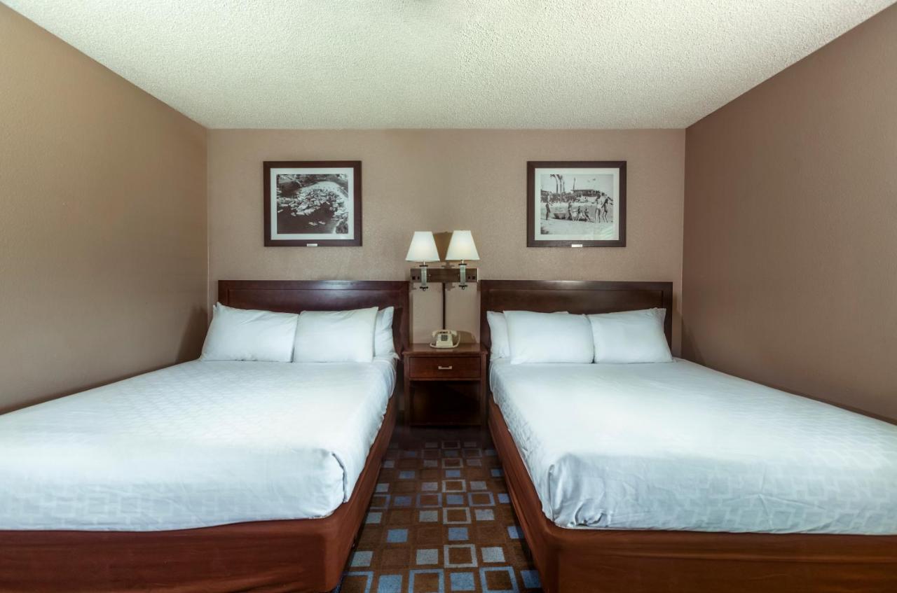 The Nautical Beachfront Resort Lake Havasu City Exterior foto